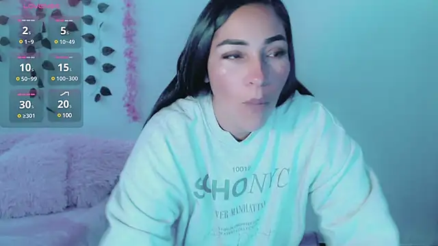 Snapshot of luna_lgomez_ chatting on March 2025 10:03:02 AM luna lgomez online show from March 2025 10:03:02 AM