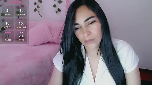 Snapshot of luna_lgomez_ chatting on March 2025 11:11:01 AM luna lgomez online show from March 2025 11:11:01 AM