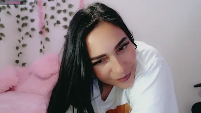 Snapshot of luna_lgomez_ chatting on March 2025 02:29:02 PM luna lgomez online show from March 2025 02:29:02 PM