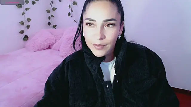 Snapshot of luna_lgomez_ chatting on March 2025 02:08:02 PM luna lgomez online show from March 2025 02:08:02 PM