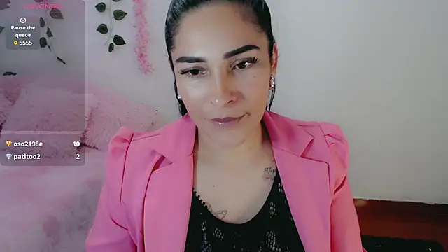 Snapshot of luna_lgomez_ chatting on March 2025 02:12:01 PM luna lgomez online show from March 2025 02:12:01 PM