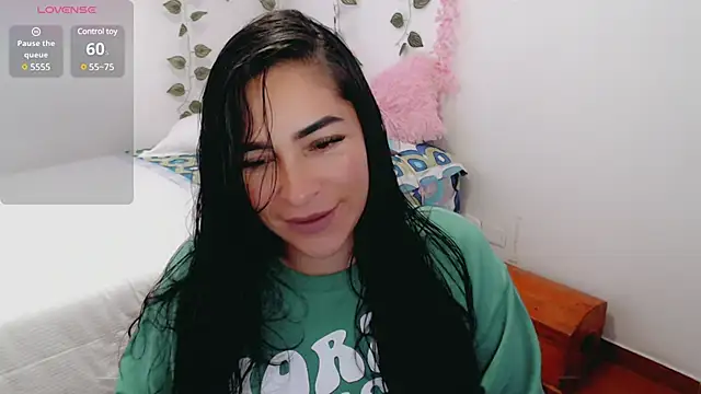 Snapshot of luna_lgomez_ chatting on March 2025 11:08:02 AM luna lgomez online show from March 2025 11:08:02 AM