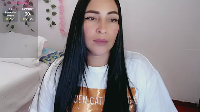 Snapshot of luna_lgomez_ chatting on March 2025 01:09:02 AM luna lgomez online show from March 2025 01:09:02 AM