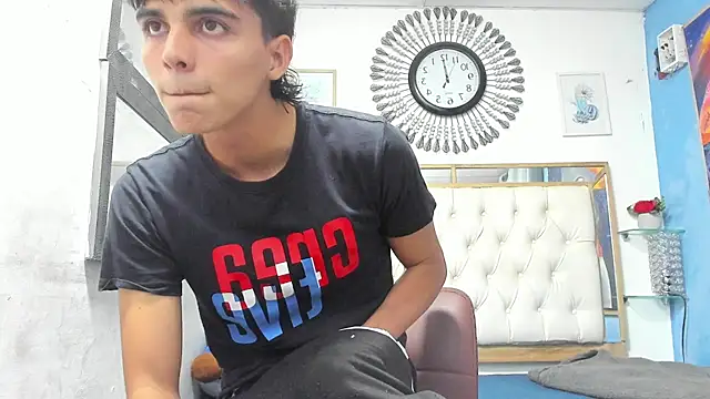 heiker  online show from March 2025 02:30:02 AM