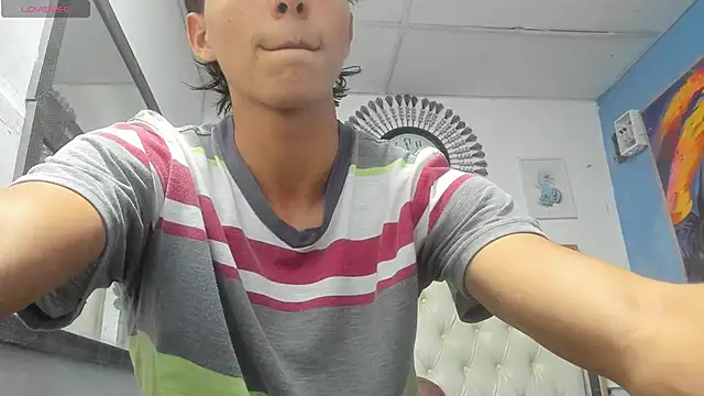 heiker  online show from March 2025 02:15:01 AM