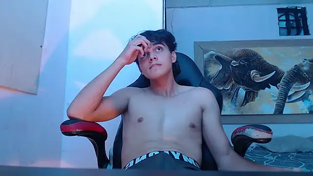 heiker  online show from March 2025 05:24:02 AM