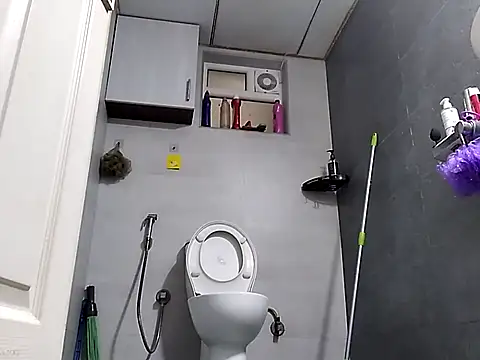 Snapshot of freakydesi chatting on September 2025 05:56:01 AM freakydesi online show from September 2025 05:56:01 AM