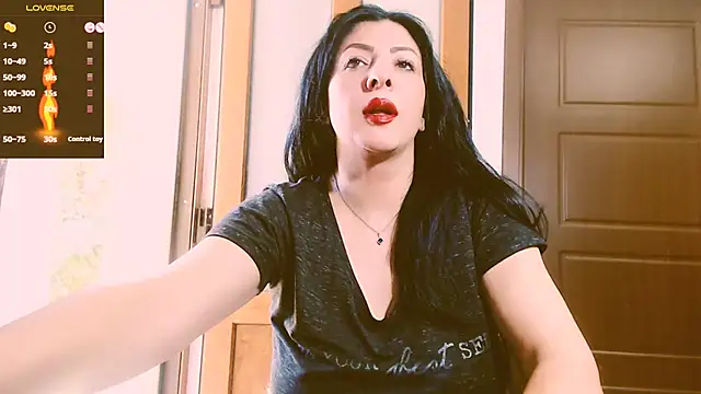 Snapshot of Alina_eve chatting on June 2026 09:21:01 AM Alina eve online show from June 2026 09:21:01 AM