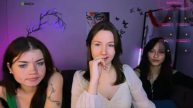 Snapshot of helli_belli chatting on December 2025 08:38:02 PM helli belli online show from December 2025 08:38:02 PM