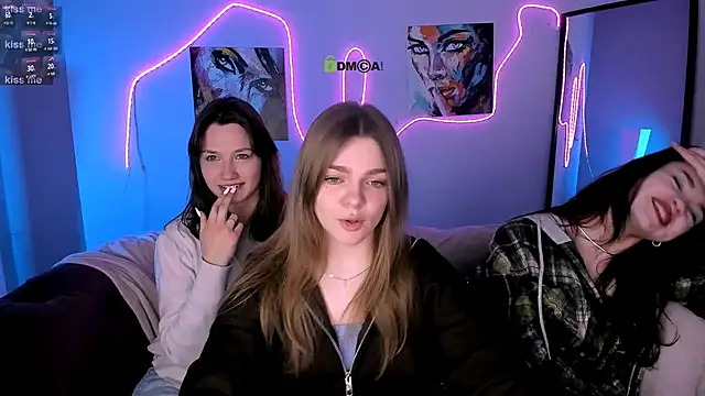 Snapshot of helli_belli chatting on February 2026 08:18:01 PM helli belli online show from February 2026 08:18:01 PM