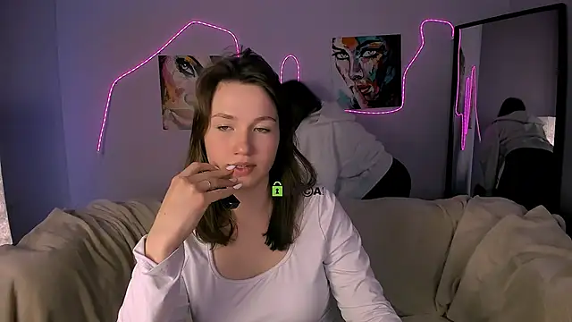 Snapshot of helli_belli chatting on February 2026 08:56:02 PM helli belli online show from February 2026 08:56:02 PM