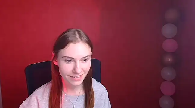 Snapshot of Fiona_Night chatting on March 2025 04:24:02 PM Fiona Night online show from March 2025 04:24:02 PM