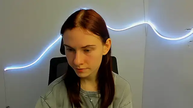 Snapshot of Fiona_Night chatting on March 2025 10:20:01 PM Fiona Night online show from March 2025 10:20:01 PM