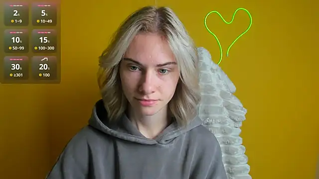 Snapshot of Fiona_Night chatting on October 2025 06:06:02 AM Fiona Night online show from October 2025 06:06:02 AM