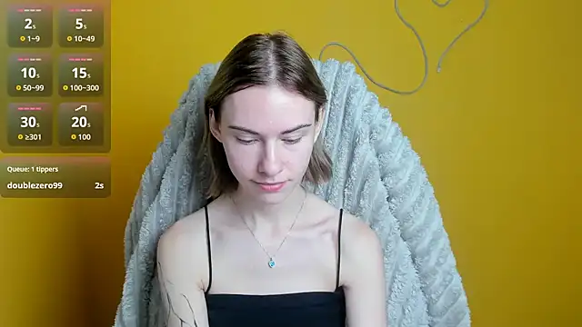 Snapshot of Fiona_Night chatting on November 2025 06:49:02 AM Fiona Night online show from November 2025 06:49:02 AM