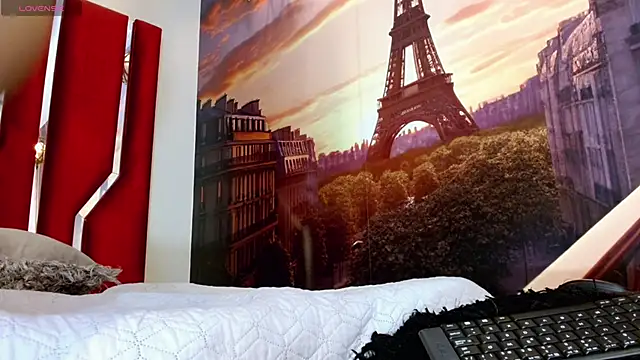 Gabi Prince online show from November 2025 07:39:02 PM