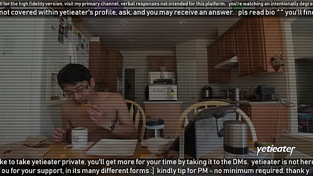 Snapshot of yetieater chatting on February 2025 04:47:01 PM yetieater online show from February 2025 04:47:01 PM