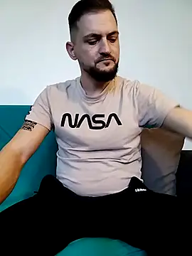 Snapshot of iurinicola chatting on February 2026 12:39:02 PM iurinicola online show from February 2026 12:39:02 PM