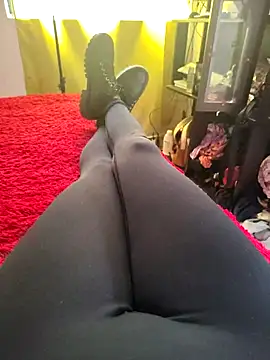 Snapshot of Saray_honey04 chatting on March 2025 03:36:02 PM Saray honey04 online show from March 2025 03:36:02 PM