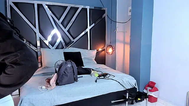 Melissa 23  online show from November 2025 11:43:02 AM