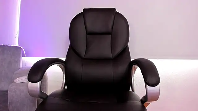 Snapshot of emma_030 chatting on March 2025 05:11:02 PM emma 030 online show from March 2025 05:11:02 PM