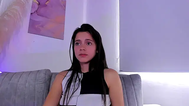 Snapshot of emma_030 chatting on March 2025 04:32:01 PM emma 030 online show from March 2025 04:32:01 PM