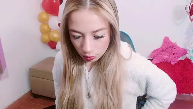 Snapshot of hannah_026 chatting on September 2025 12:27:02 PM hannah 026 online show from September 2025 12:27:02 PM