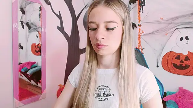 Snapshot of hannah_026 chatting on October 2025 10:49:02 AM hannah 026 online show from October 2025 10:49:02 AM