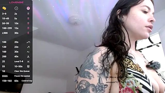 Snapshot of autumnb712 chatting on October 2025 02:36:01 PM autumnb712 online show from October 2025 02:36:01 PM