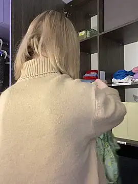 amorearte m online show from March 2025 03:57:01 AM