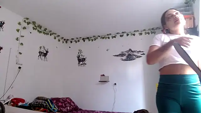 Ehilyn online show from September 2025 08:10:01 PM