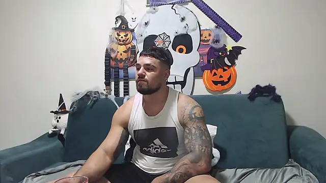 Snapshot of Tiberius_hunk chatting on November 2025 07:08:02 AM Tiberius hunk online show from November 2025 07:08:02 AM