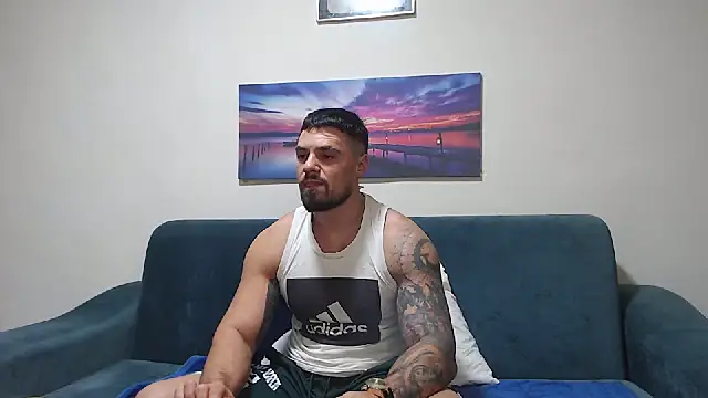 Snapshot of Tiberius_hunk chatting on November 2025 06:03:01 AM Tiberius hunk online show from November 2025 06:03:01 AM