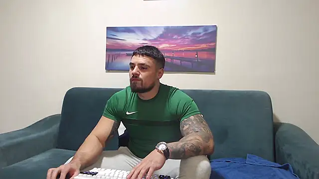 Snapshot of Tiberius_hunk chatting on December 2025 05:40:02 PM Tiberius hunk online show from December 2025 05:40:02 PM