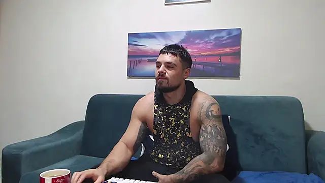 Tiberius hunk online show from December 2025 05:57:01 AM