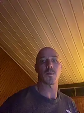 Snapshot of Mac_ThunderCock chatting on September 2025 02:00:02 AM Mac ThunderCock online show from September 2025 02:00:02 AM