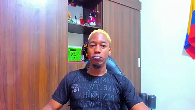 Snapshot of Dreamastercum_ chatting on June 2026 12:33:02 PM Dreamastercum online show from June 2026 12:33:02 PM