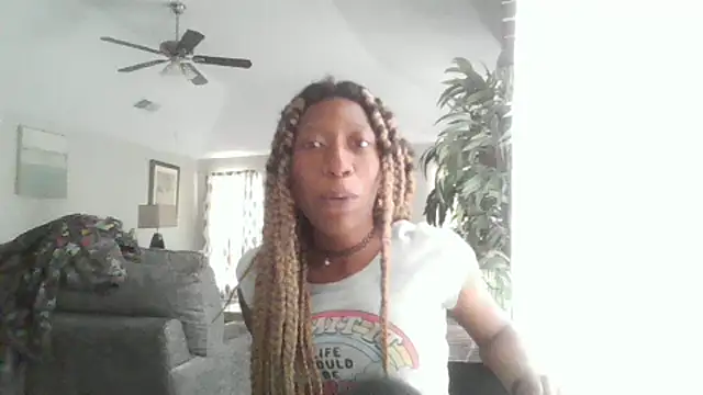 Snapshot of CarribeanPrincess chatting on March 2025 10:02:02 PM CarribeanPrincess online show from March 2025 10:02:02 PM