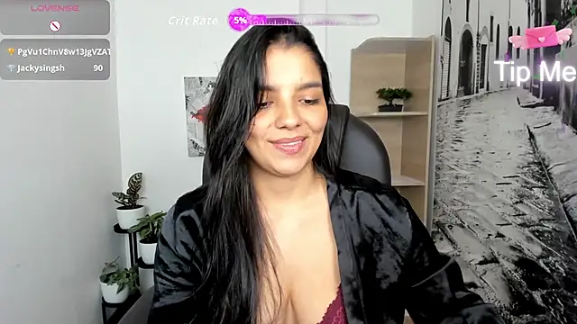 Snapshot of issa__nassar chatting on June 2026 02:33:01 PM issa nassar online show from June 2026 02:33:01 PM