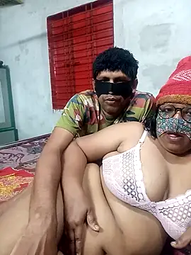 Pakhi Couple 69 online show from February 2026 10:45:01 AM