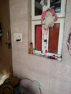 Miss Love25 online show from December 2025 09:39:02 AM