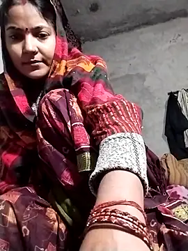 Maidangirl online show from December 2025 03:03:01 AM