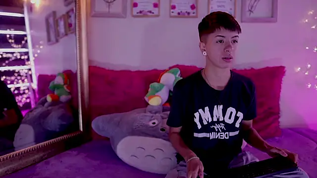 tommy blue online show from March 2025 01:18:02 PM