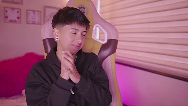 tommy blue online show from February 2026 12:34:02 PM