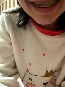 Snapshot of floooohv chatting on September 2025 09:00:02 AM floooohv online show from September 2025 09:00:02 AM