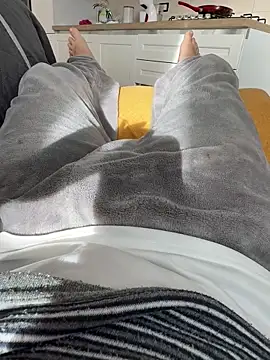 Snapshot of ategurl192 chatting on April 2026 06:11:01 AM ategurl192 online show from April 2026 06:11:01 AM