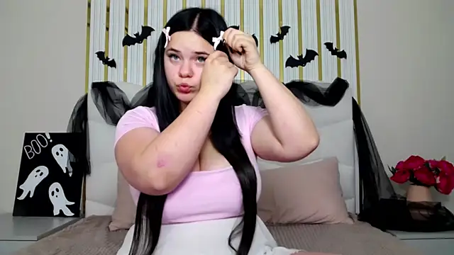 Eliss Shyyo online show from October 2025 04:53:02 AM