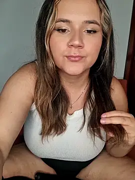 mandy-moore online show from May 2026 06:09:01 PM