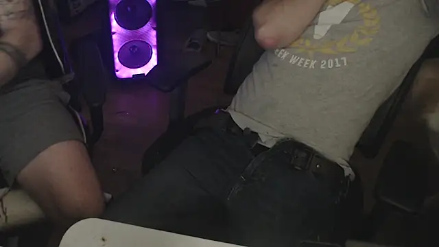 weknowourworth6999 online show from September 2025 01:32:01 PM