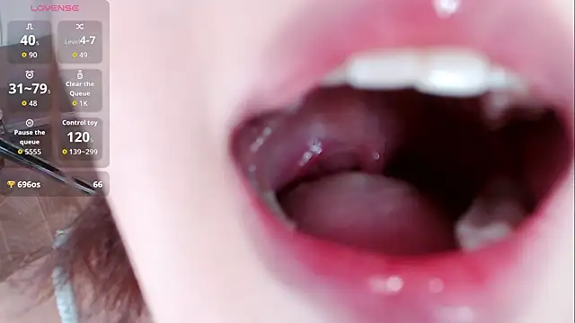 honey113 online show from September 2025 04:10:02 PM